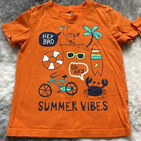 Carter’s set of 2 shirts - Picture 2 of 9